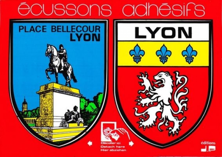 France 69 Lyon - Blasons adhésifs de la ville & de la Place Bellecour sur carte postale