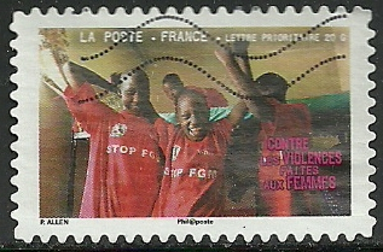 France 2010 - Autoadhésif 420 oblitéré.
