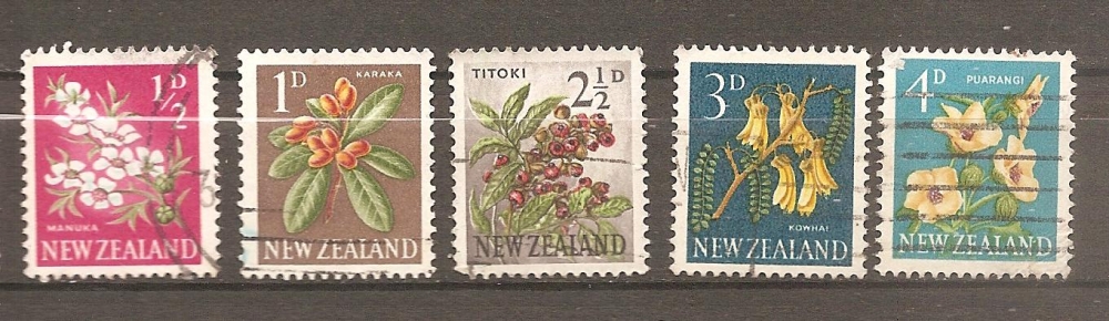 Nouvelle zelande 1960 YT 384-385-386A-387 Fleurs