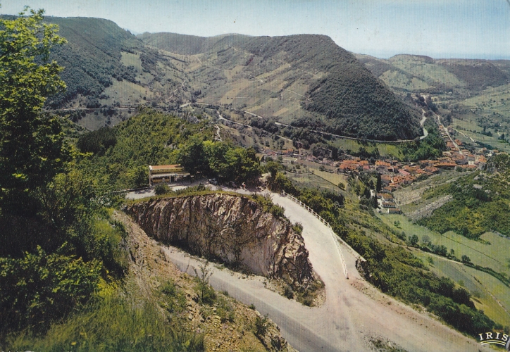 (01) Panorama du belvédère du Cerdon  année1972    edit: iris-collection senechaux
