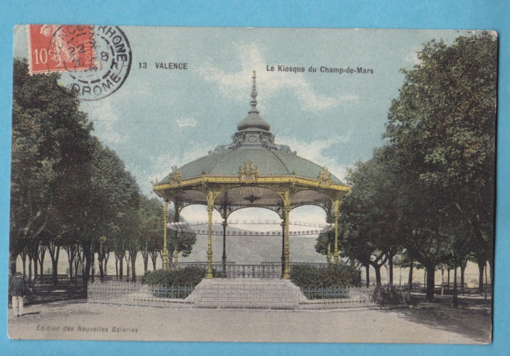 (26)-VALENCE- Le kiosque du champ de mars-circulee en 1907 -edt: des nouvelles galeries