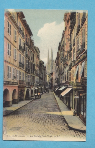 (64)- BAYONNE -la rue du port neuf - circulee en 1917 -edit :LL.