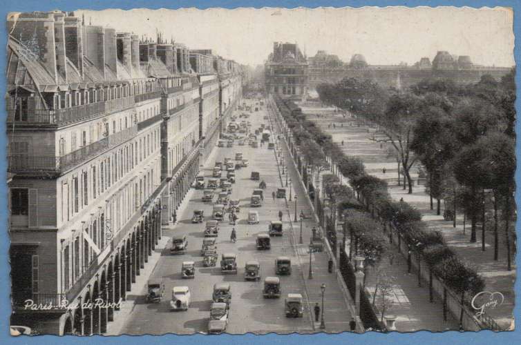 CPA Paris rue de Rivoli non écrite BE tacots