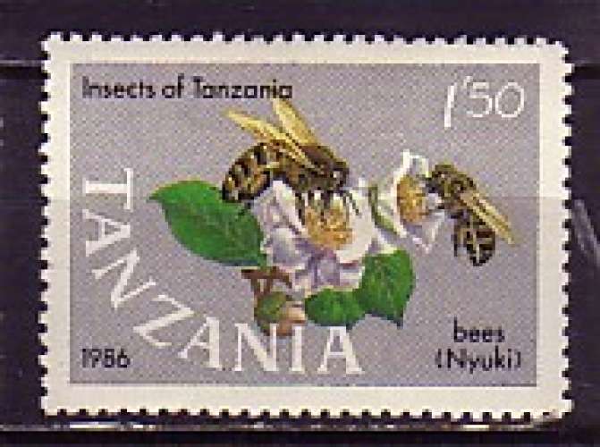 Tanzanie 1987  Y&T  321  N**  insectes  abeille 