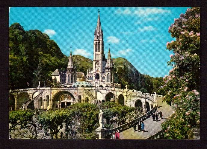 Le Chapelet de Lourdes!! - Page 6 P19ridp0ti1tc41s0m1drd1o721pfv5