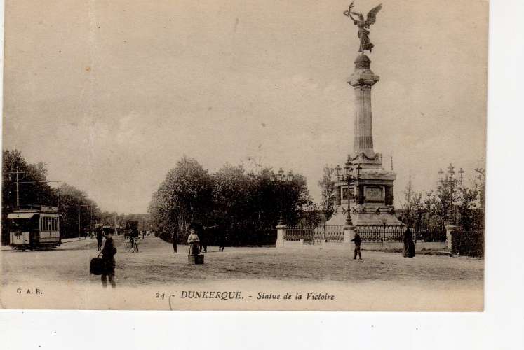 Dunkerque statue de la Victoire ( tramway , avenue des Bains