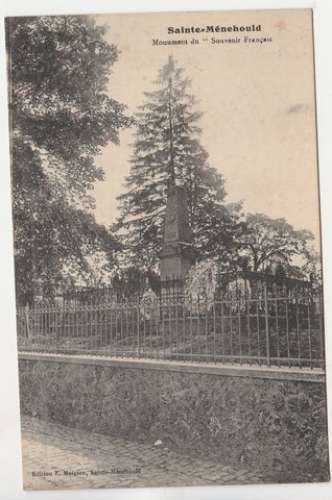 cpa  51 Sainte-Ménehould Monument du Souvenir Français 