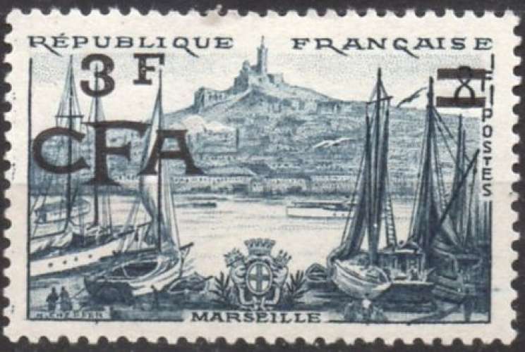 9595N - Y&T n° 322 - neuf trace charnière - Marseille - 1955/56 - Réunion