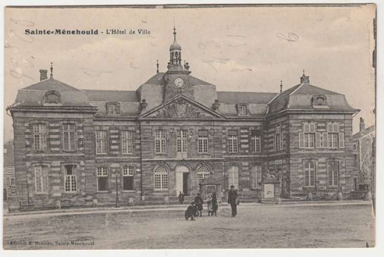 cpa 51 Sainte-Ménéhould L'Hôtel de Ville