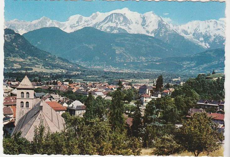 cpm 74  Sallanches Vue générale et  Massif du Mont-Blanc