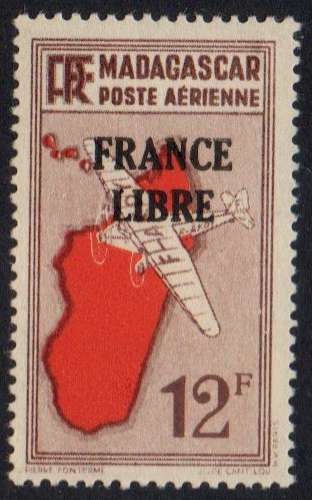 Madagascar N° PA 48 * France Libre avion