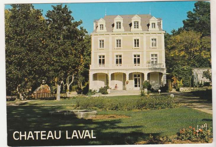 cpm 04 Gréoux-les-Bains  Chateau-laval centre de Vacances 