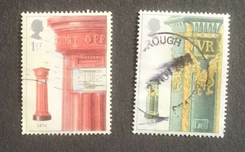 GB 2002 Pillar Boxes YT 2373 /2374