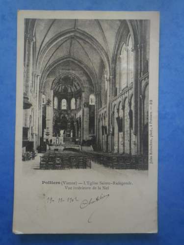 86-POITIERS église Ste-Radegonde , la nef , dos non divisé