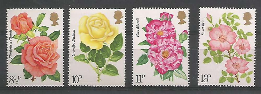 Grande Bretagne - 1976 - Fleurs  Roses - Tp n° 795 / 8 - Neufs **