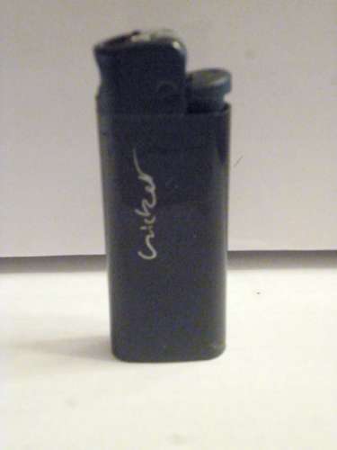 Briquet vide CRICKET Noir