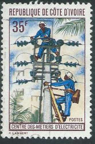 Côte d'Ivoire - Y&T 0330 (o) - Electricien -