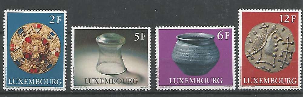Luxembourg - 1976 - Objets Mérovingiens - Tp n° 874 / 7 - Neuf **