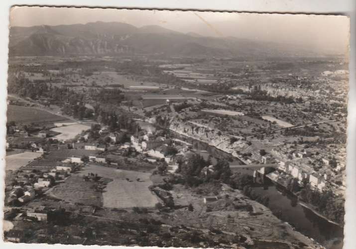 cpsm 07 Vallée de L'Ardèche à Ruoms Vue aérienne sur le quartier du Pont