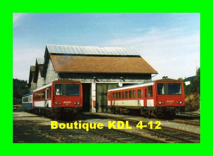 RU 1645 - Autorail X 2217 et X 2247 au dépôt - USSEL - Corrèze - SNCF