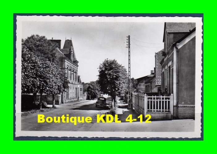 Dolbeau 7827 - Mairie, route de Vouvray sur Huisne - 4 CV Renault - TUFFE - Sarthe
