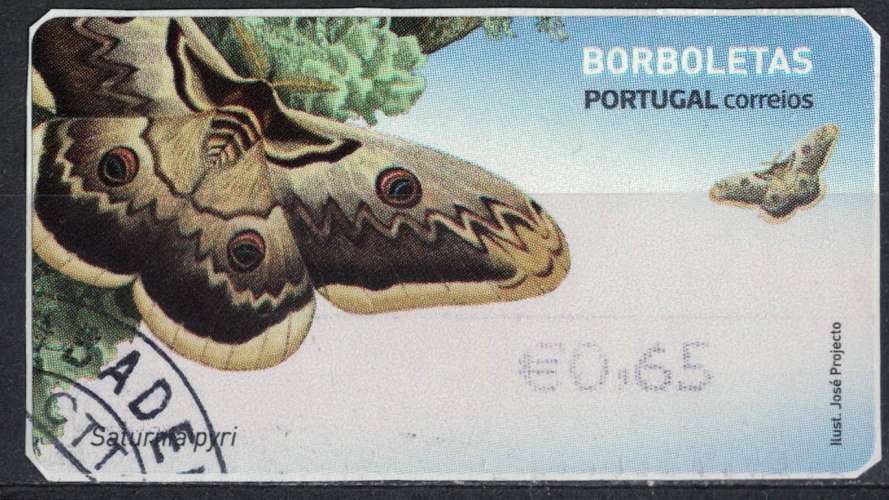 Portugal vignette Oblitérée sur fragment Used Borboleta Papillon Saturnia Pyri Grand Paon de Nuit SU