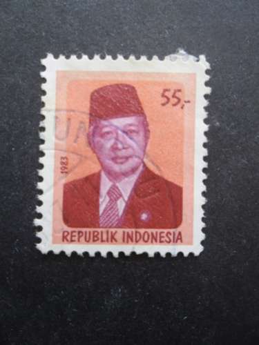 INDONESIE N°989 président Suharto oblitéré 