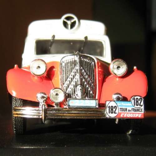 Citroën Traction - Radio Monte Carlo - Tour de France - Monaco - Echelle 1/43 ème