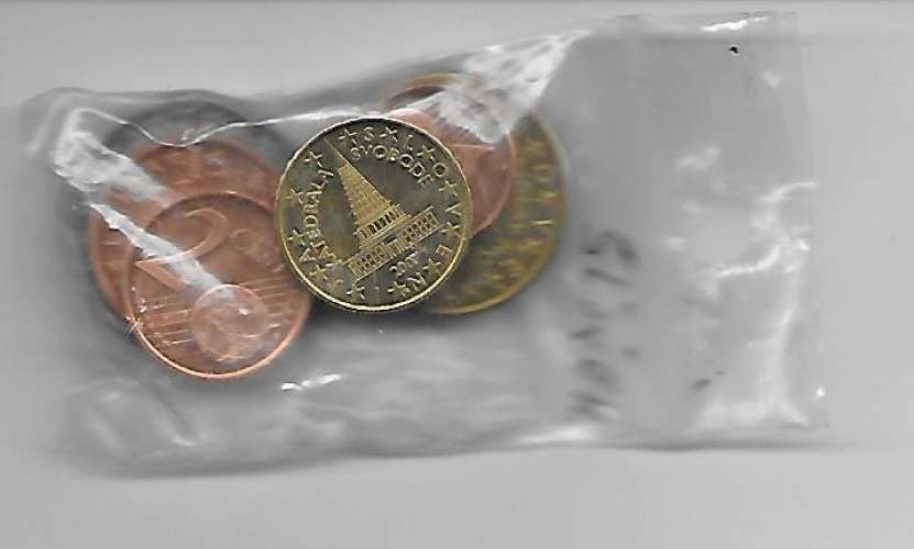 MONAIES SLOVENIE  200 lots de 8 pieces