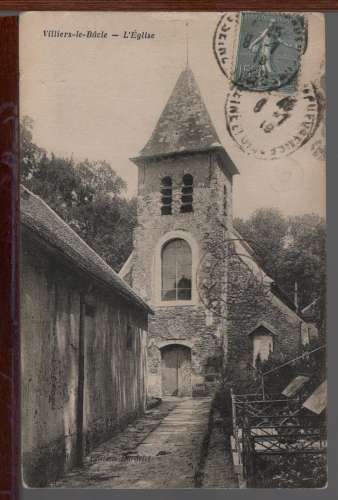91 - VILLERS-le-BÂCLE - L' Eglise