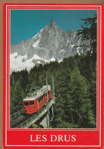 cpm 74 Chamonix Le Train du Montenvers et l'Aiguille du Drû