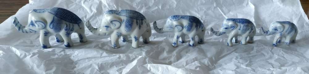 Lot 5 Figurines Animaux éléphants Porte Bonheur en céramique