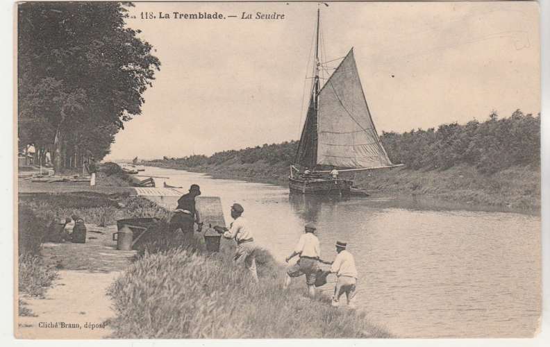 cpa 17  La Tremblade    La Seudre ( voilier )