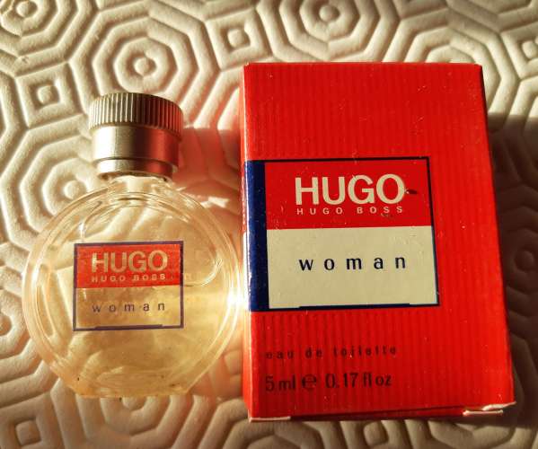 MINIATURE EAU DE TOILETTE HUGO WOMEN D'HUGO BOSS AVEC BOITE