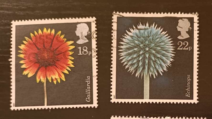 GB 1987 Flower photos 18p & 22p YT 1256/1257