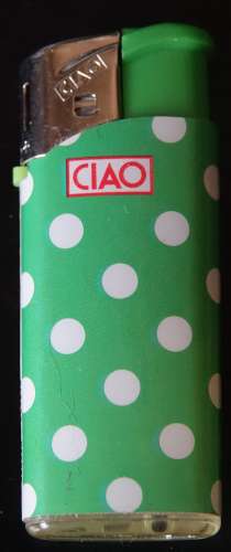 Briquet plat état de marche Ciao vert à pois blancs longueur  6 cm