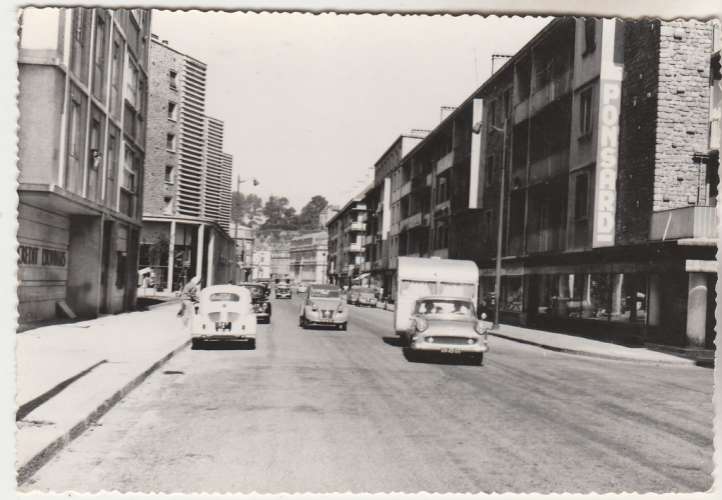 cpsm 08 Sedan L'Avenue du Général Leclerc ( automobiles )