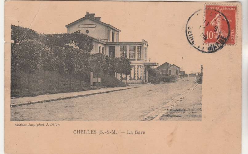 cpa 77 Chelles La Gare