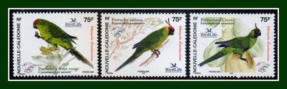 Nouvelle Calédonie N° 948 à 950 série complète ** Perroquets 2005 