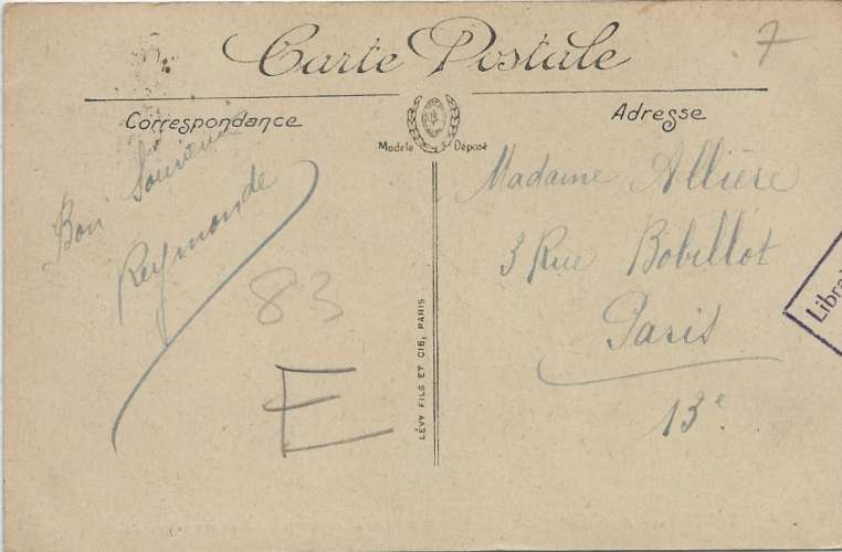 CPA - TOULON. - Arsenal de la Marine, Vieilles Pièces de Canons Prisent à l'Ennemi.