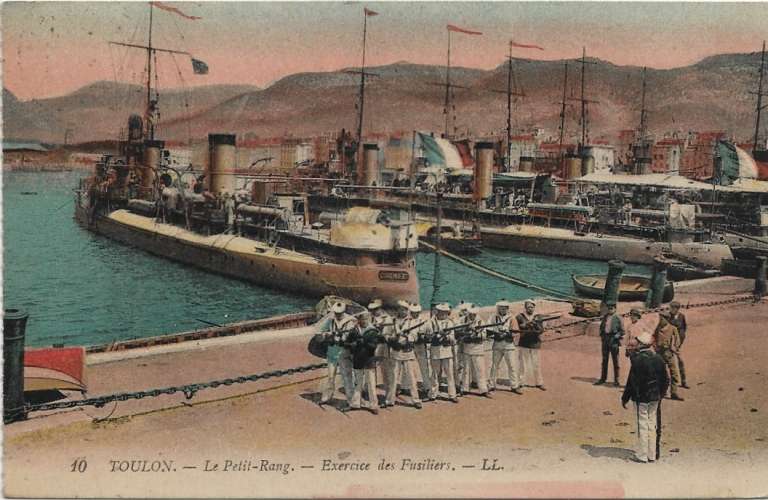 CPA - TOULON. - Le Petit-Rang, Exercice des Fusiliers.