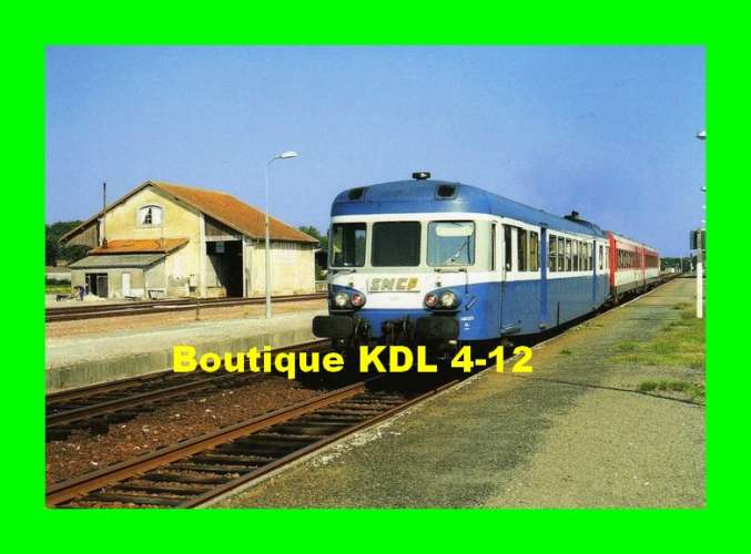 RU 0613 - Autorail 2871 en gare - SAUJON - Charente Maritime - SNCF