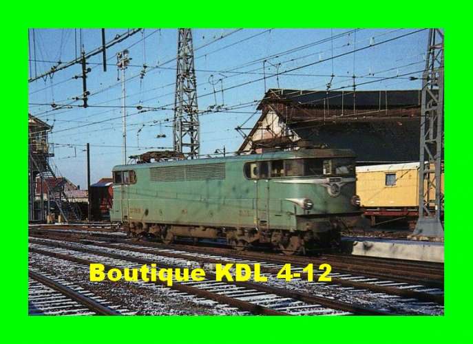 RU 0063 - Loco BB 9273 en gare de BRIVE - Corrèze - SNCF