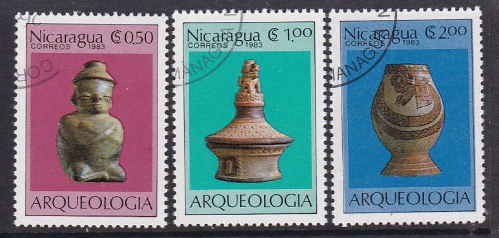 NICARAGUA - SERIE OBL. Y&T 1294 A 1296 - ARCHEOLOGIE : POTERIES PRECOLOMBIENNES