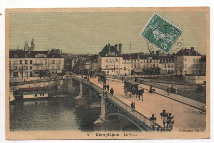 cpa 60 Compiègne Le Pont ( Calèches )