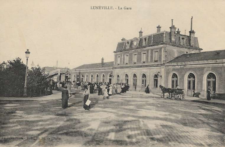 54 - Lunéville : La Gare - Animée - Calèche -  CPA écrite