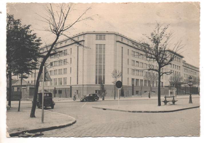cpsm 94 Saint-Maur-des-Fossés  Lycée Marcellin Berthelot ( automobiles)