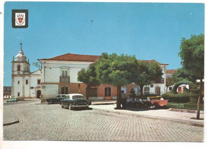 cpm  Portugal Vila Nova de Curém Place Dr.A.A de Almeida (automobiles )