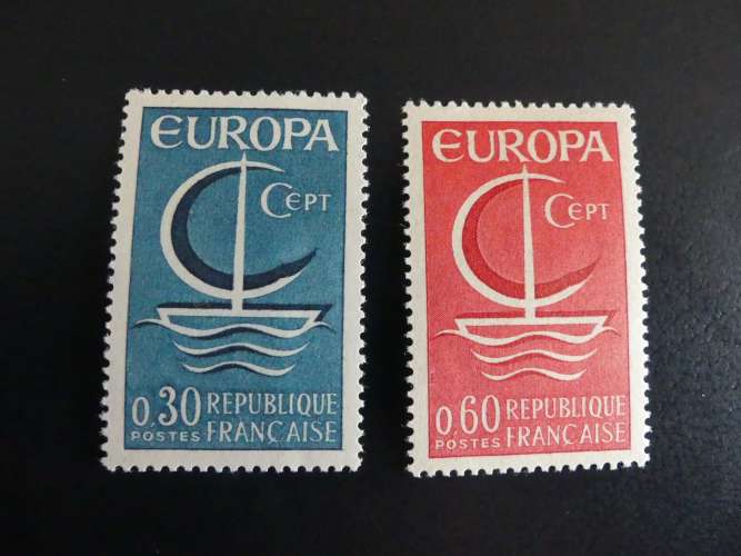 BEAUX TIMBRES N° 1490/91 YT.NEUF SANS CHARNIERE  (cote 1.50 euros)..EUROPA 1966