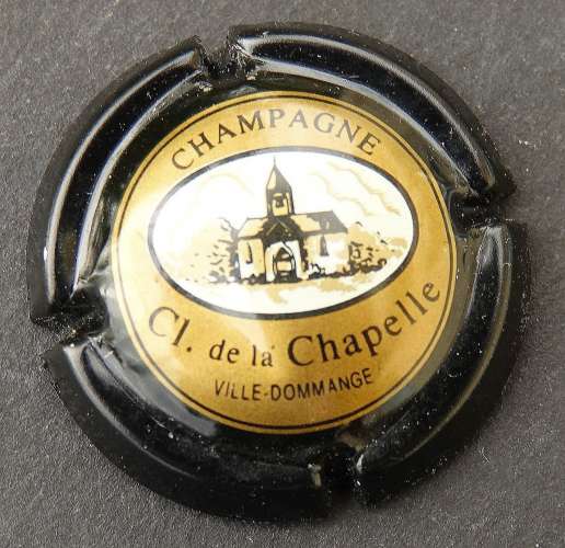 Capsule de champagne C L de la Chapelle dessin d'une église ville de Dommange